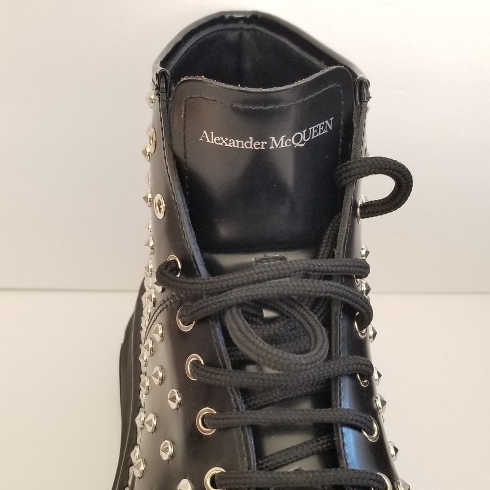 Alexander McQueen Studded Leather Boots Size 38 Black - Picture 6 of 9